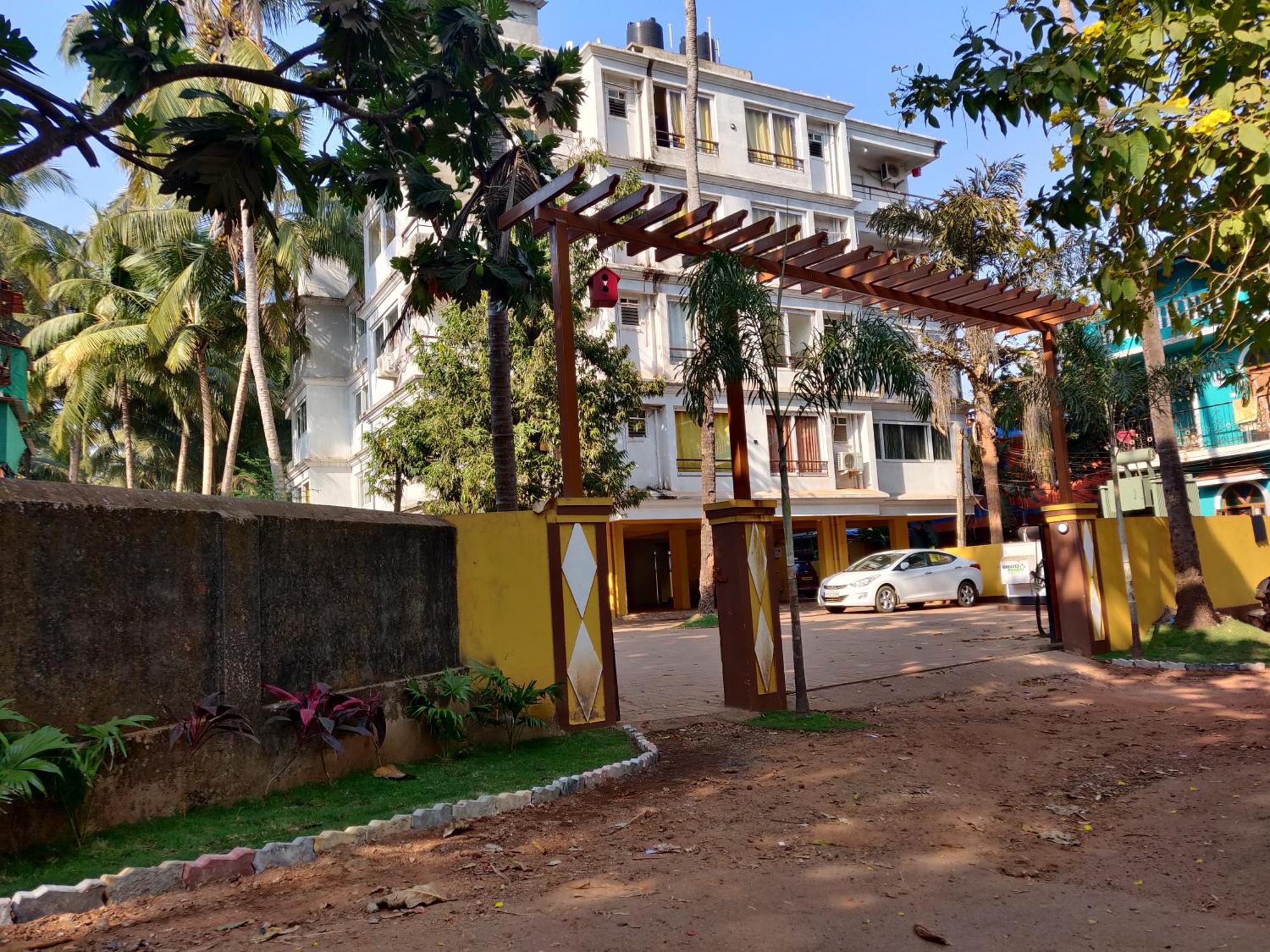 Luxury 2Bhk Apartment Near Calangute Baga Beach With Pool Exteriör bild